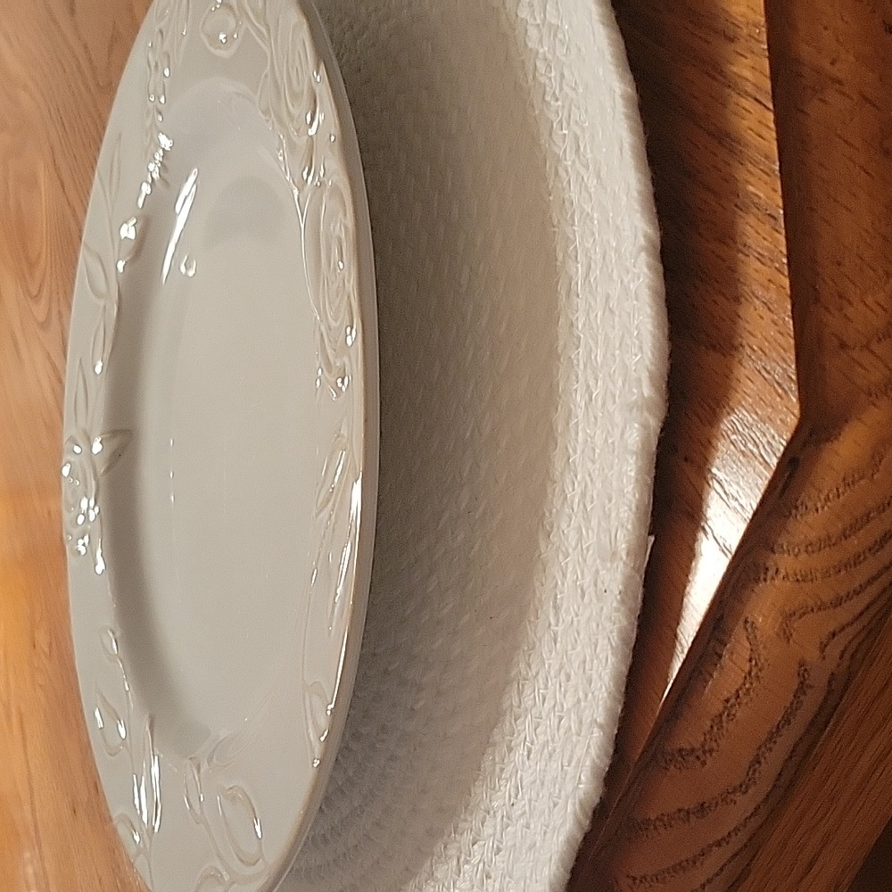 Plate - Picture 3 of 4